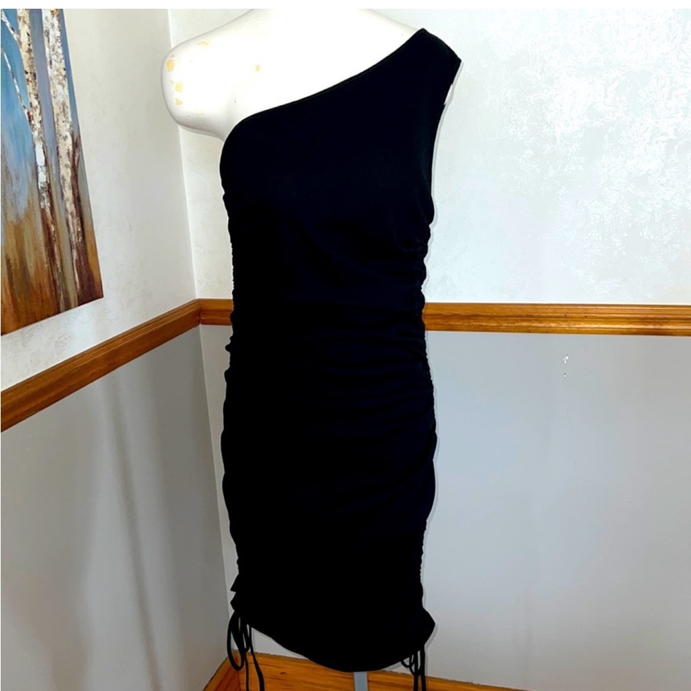 SHEIN Casual Black One-Shoulder Dress